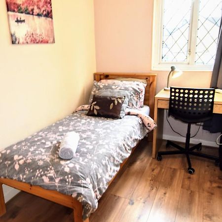 The Chinatown Home - Private Garden, Netflix, Bbq & Bar Birmingham Exteriör bild