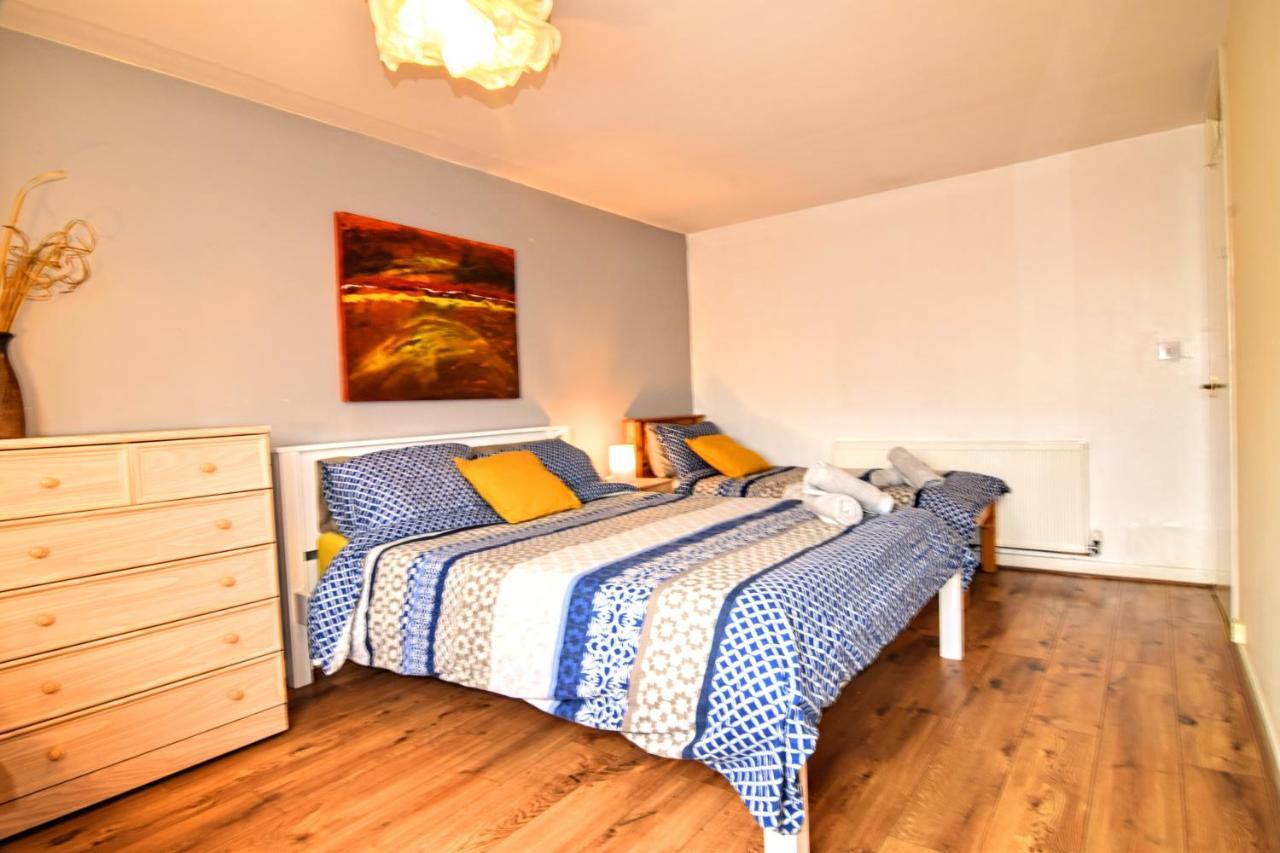 The Chinatown Home - Private Garden, Netflix, Bbq & Bar Birmingham Exteriör bild
