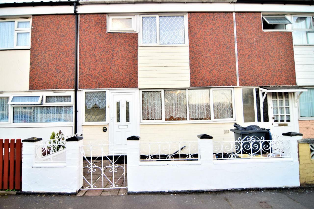 The Chinatown Home - Private Garden, Netflix, Bbq & Bar Birmingham Exteriör bild